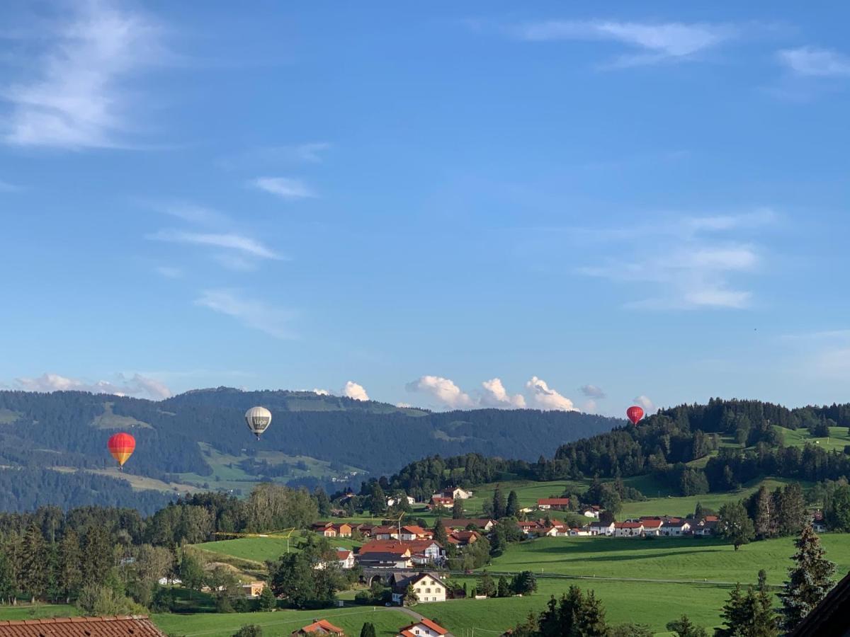 Panoramaapart - Alpzeit Im Westallgaeu Oberreute Eksteriør billede